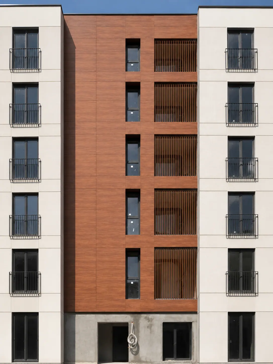 Klima-Balkon-Mesh und Fassadenscreen Anwendungen Alcodec reference detail 3